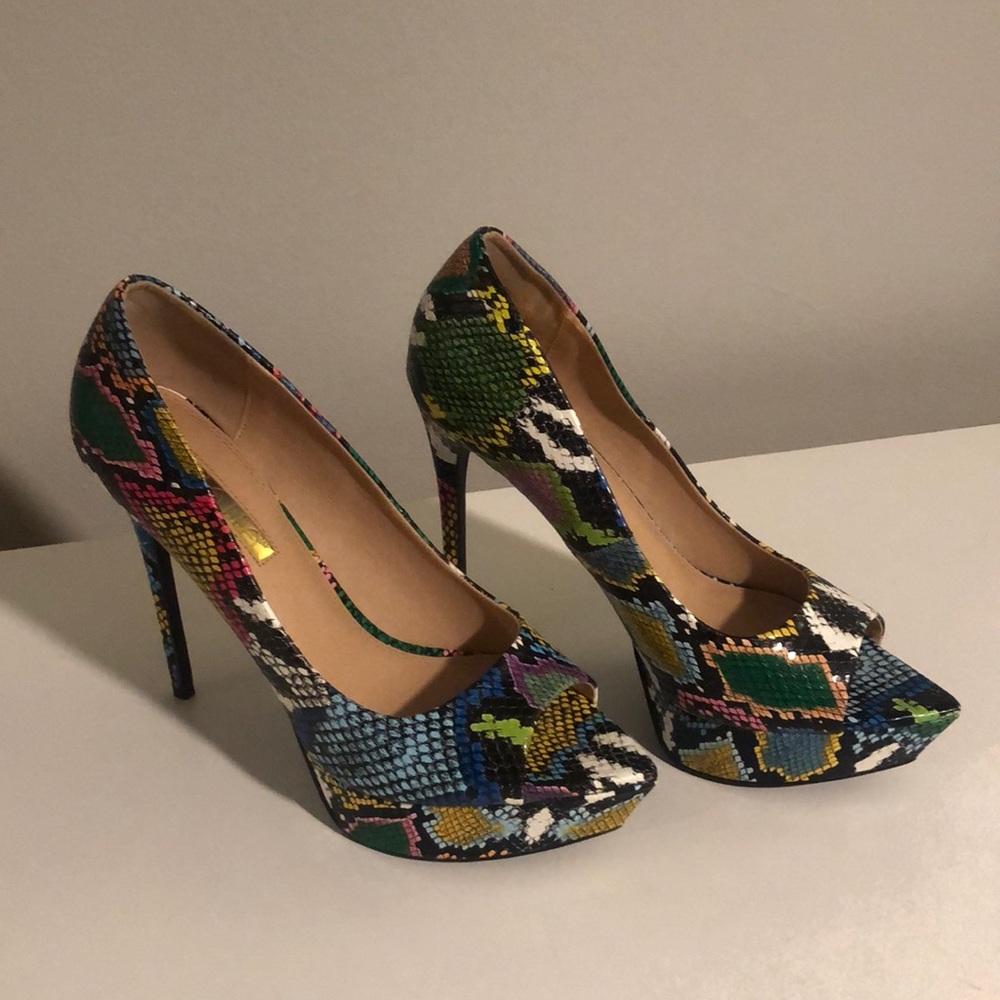 Multi color peep toe stiletto